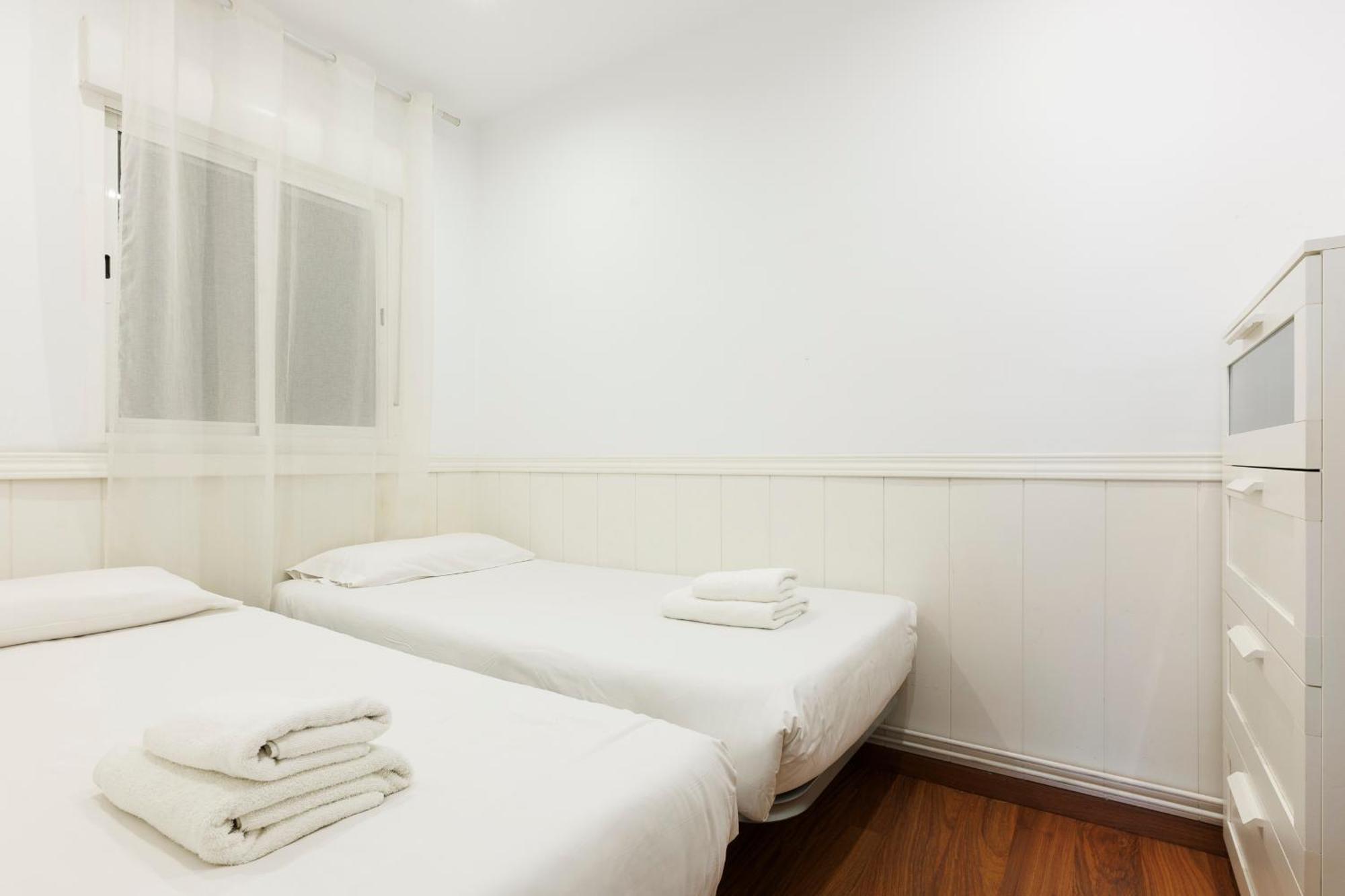 Aparteasy - Private Terrace, 3-Bedroom Apartment Barcelona Ngoại thất bức ảnh